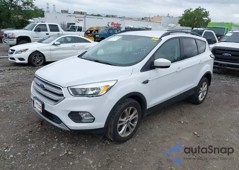 2018 Ford Escape Se z USA, uszkodzony, nr VIN 1FMCU9GD7JUD05953